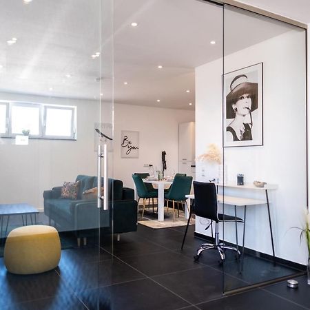 Klassen Apartments! Erleben Sie Biberach In Diesem Stilvollem Bungalow Mit Charme Und Komfort Biberach an der Riss Bagian luar foto