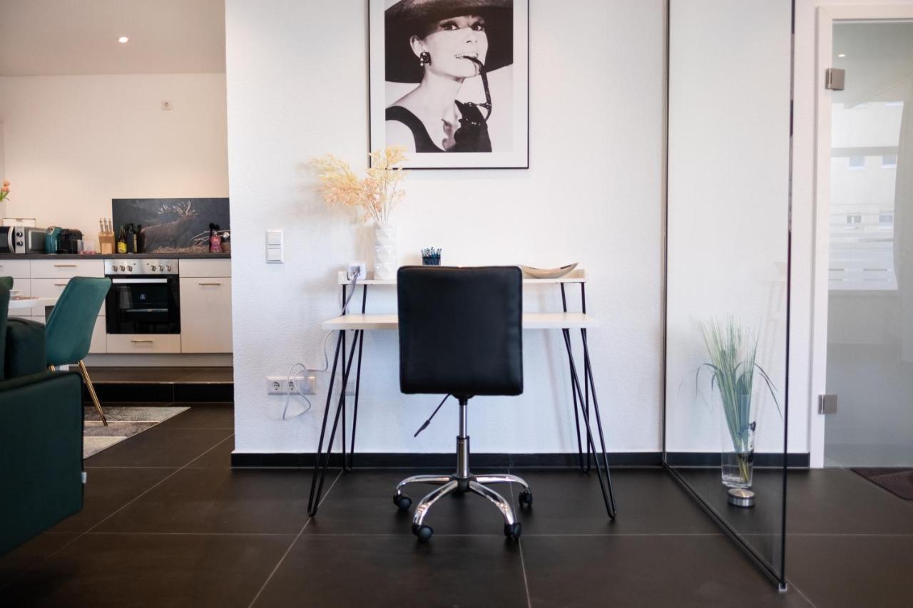Klassen Apartments! Erleben Sie Biberach In Diesem Stilvollem Bungalow Mit Charme Und Komfort Biberach an der Riss Bagian luar foto